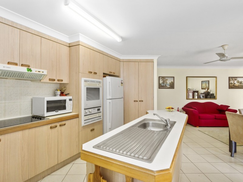 116 Mildura Drive, Helensvale QLD 4212