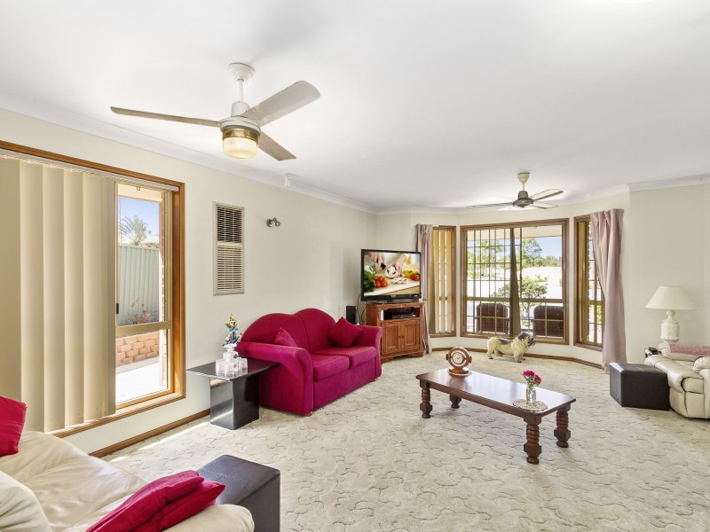 116 Mildura Drive, Helensvale QLD 4212