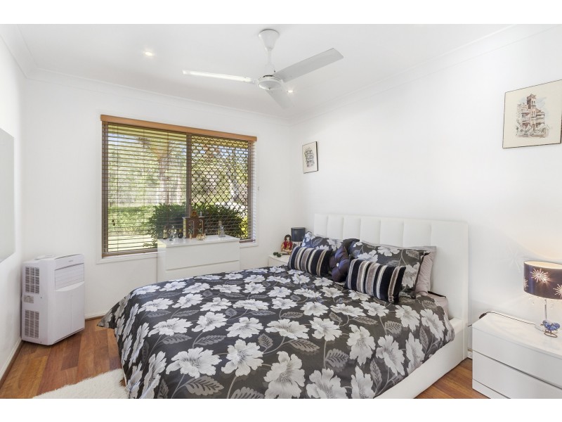 226 Mildura Drive, Helensvale QLD 4212
