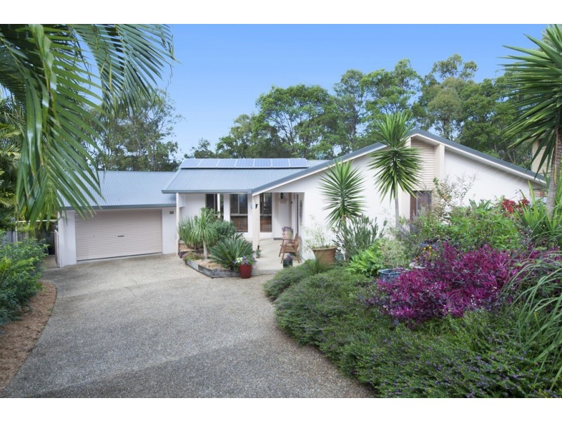 14 Camden Court, Helensvale QLD 4212