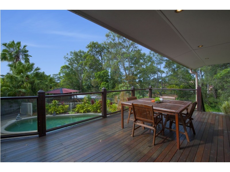 14 Camden Court, Helensvale QLD 4212