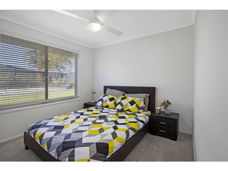 201 Mildura Drive, Helensvale QLD 4212