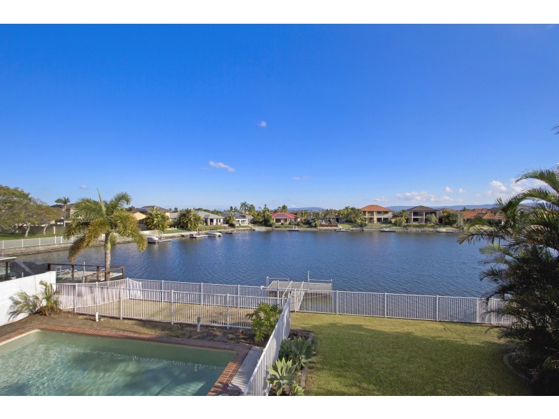 8 Prosperity Drive, Helensvale QLD 4212