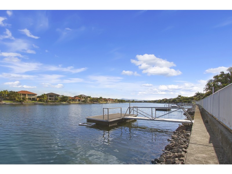 8 Prosperity Drive, Helensvale QLD 4212