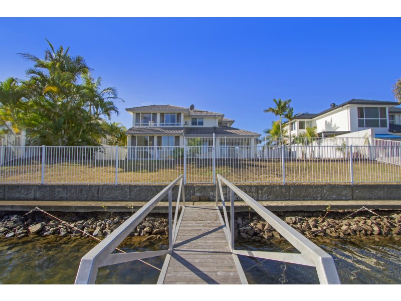 8 Prosperity Drive, Helensvale QLD 4212