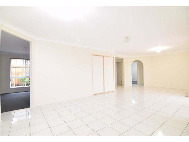 30 Corringle Close, Helensvale QLD 4212