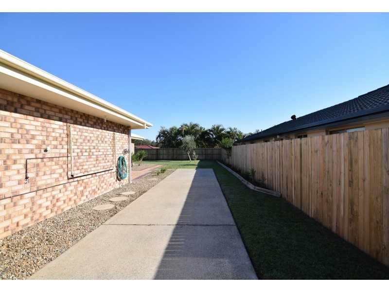 30 Corringle Close, Helensvale QLD 4212
