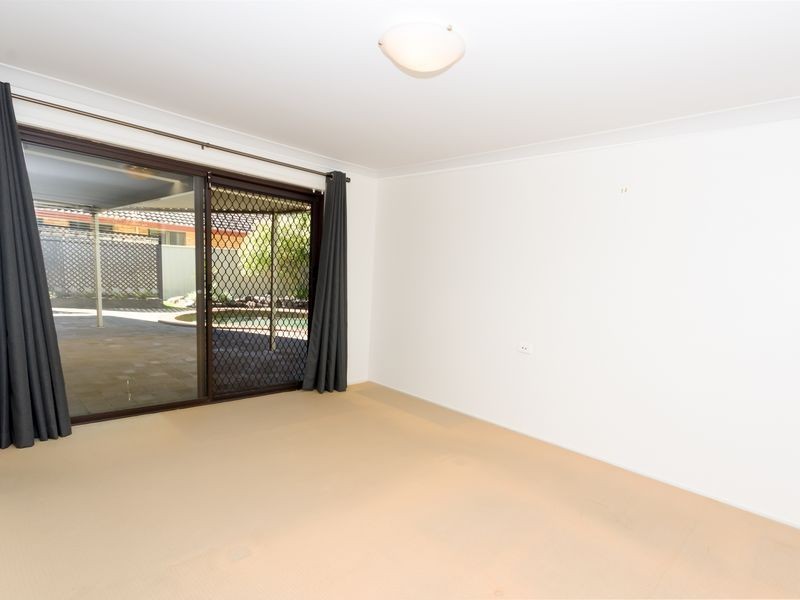 5 Midvale Place, Helensvale QLD 4212