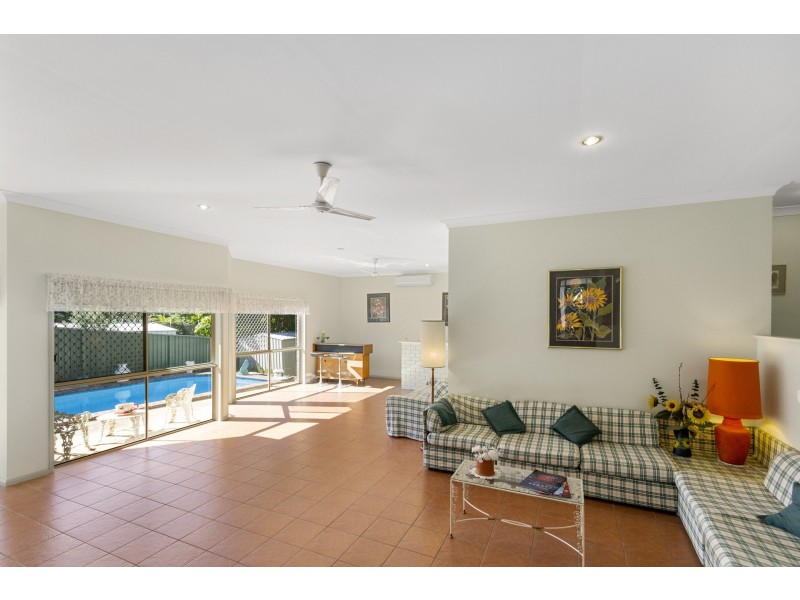 5 Glendale Place, Helensvale QLD 4212