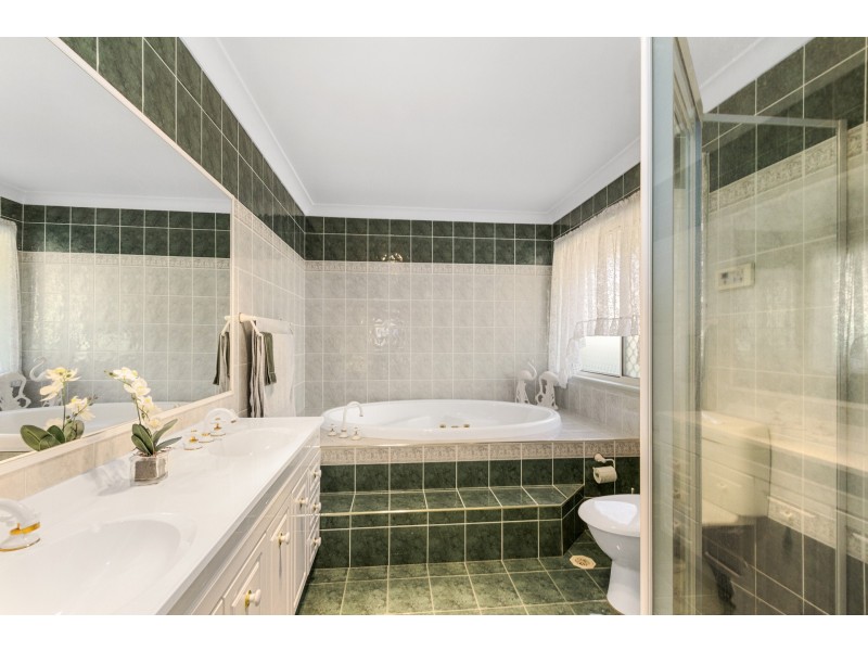 5 Glendale Place, Helensvale QLD 4212
