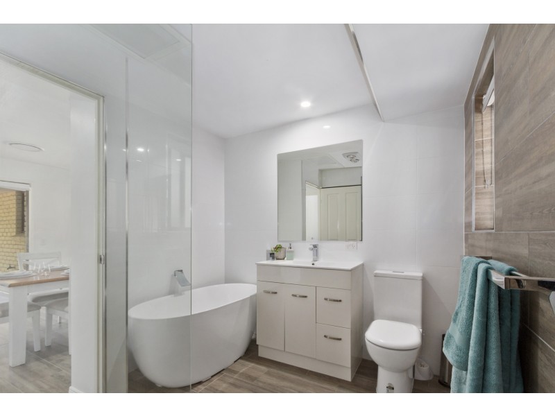 10 Catani Place, Helensvale QLD 4212