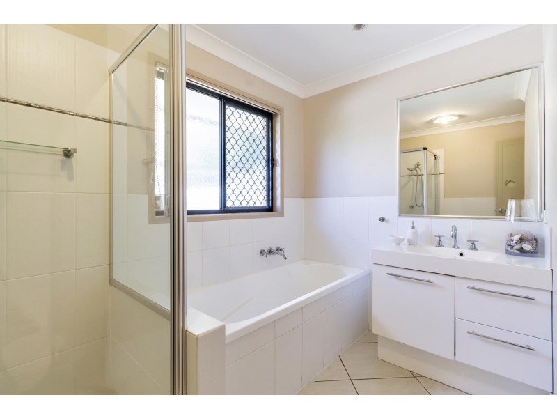 11 McNamara Court, Oxenford QLD 4210