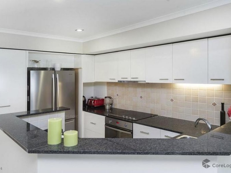 8890 Magnolia Dr East, Hope Island QLD 4212