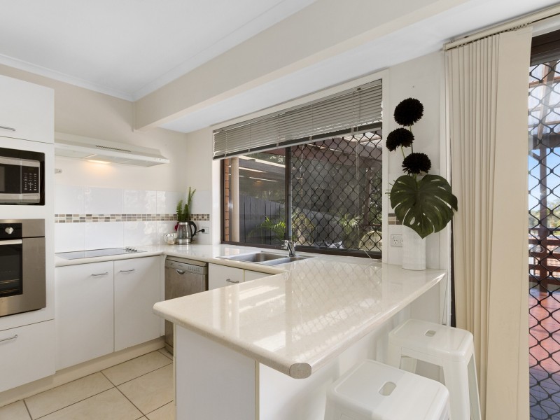 9/13 Cannington Place, Helensvale QLD 4212