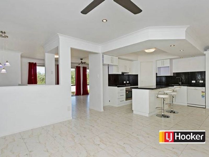 31 Hadrian Crescent, Pacific Pines QLD 4211