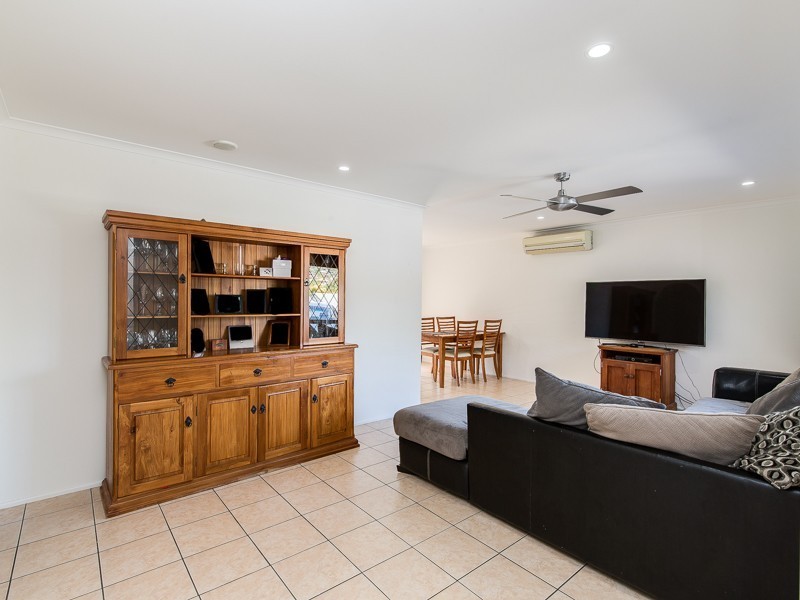 11 Monroe Court, Oxenford QLD 4210