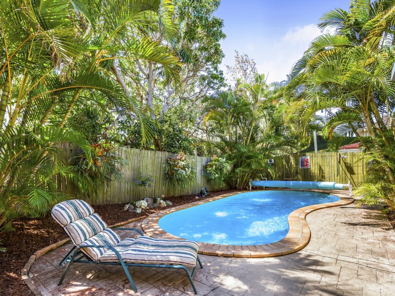 4 Sage Court, Runaway Bay QLD 4216