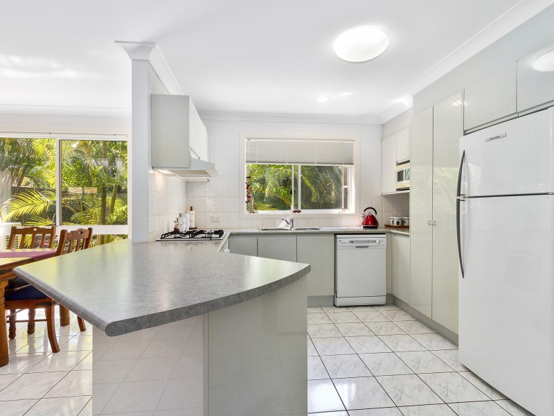 4 Sage Court, Runaway Bay QLD 4216