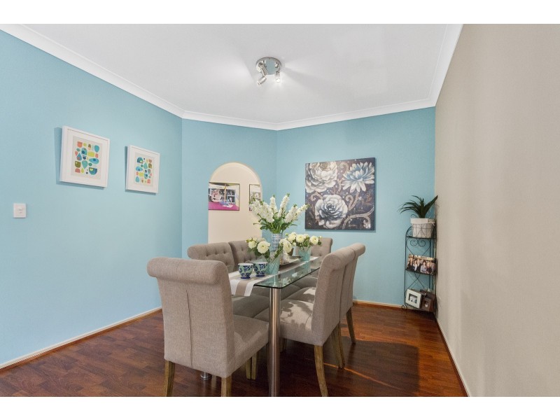 27 Cootharaba Drive, Helensvale QLD 4212