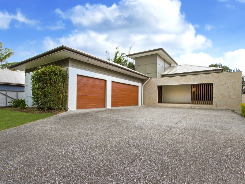 28 River Cove Place, Helensvale QLD 4212