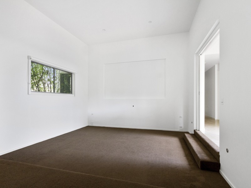 28 River Cove Place, Helensvale QLD 4212