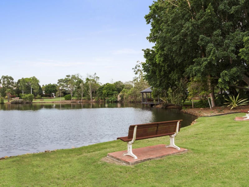 28 River Cove Place, Helensvale QLD 4212
