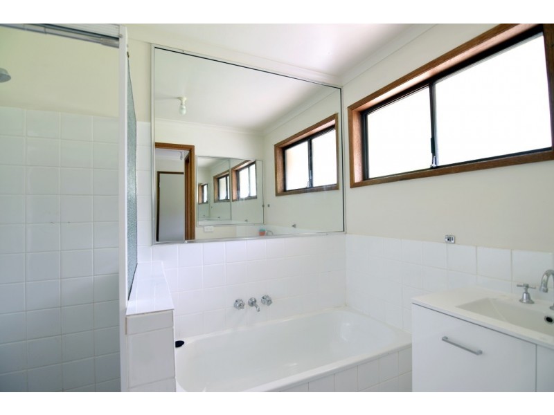 32 Alexander Drive, Highland Park QLD 4211