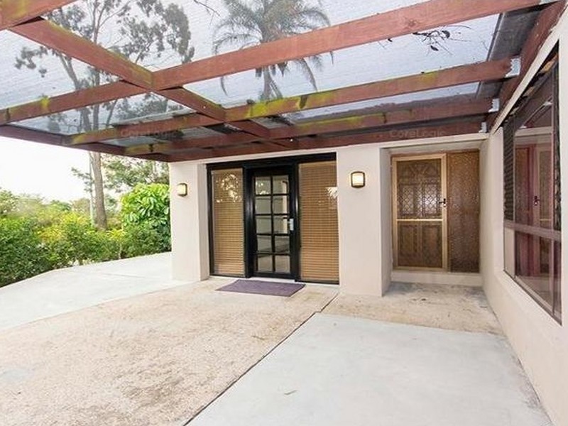 64 Alexander Drive, Highland Park QLD 4211