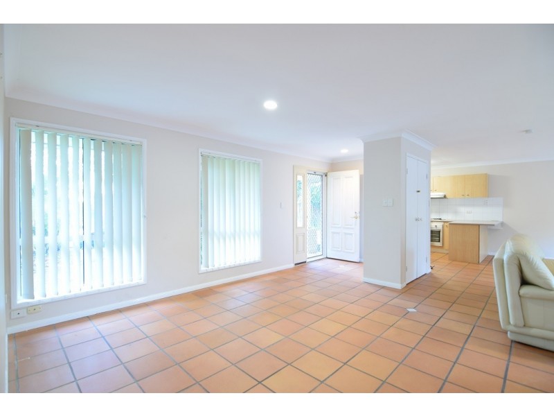 3/8 Rafter Place, Oxenford QLD 4210