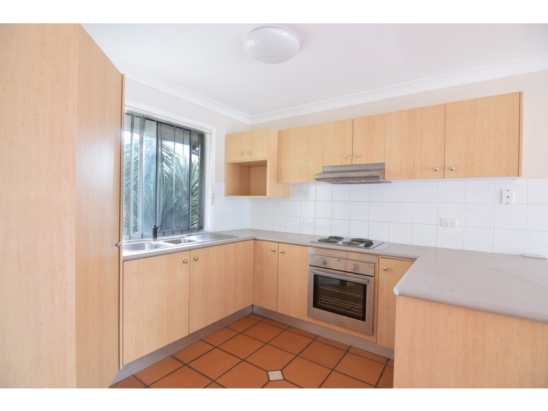 3/8 Rafter Place, Oxenford QLD 4210