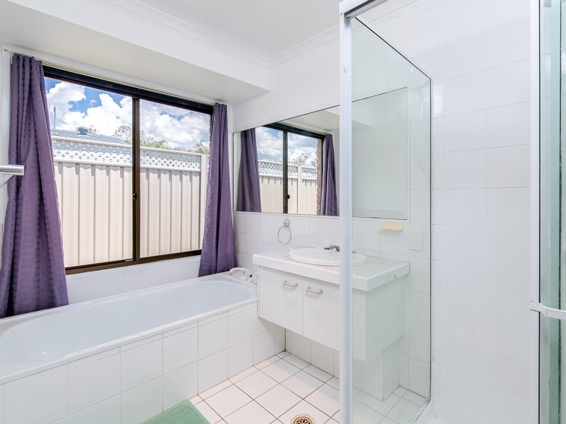 83 Parkes Drive, Helensvale QLD 4212