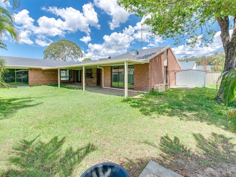83 Parkes Drive, Helensvale QLD 4212