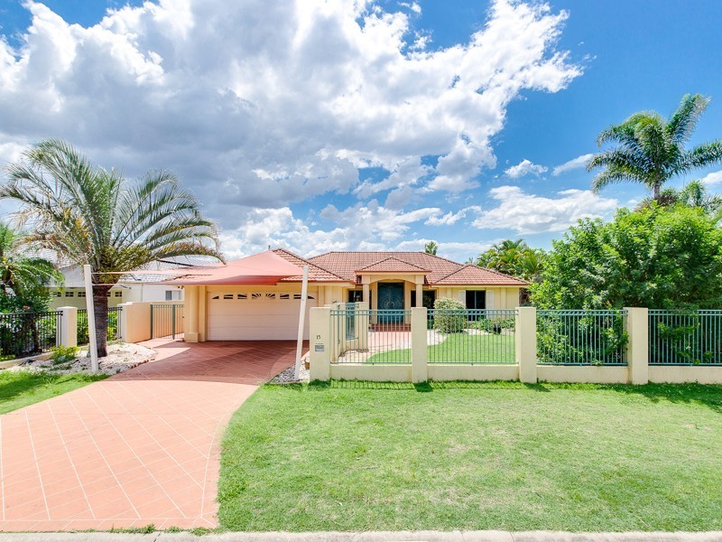 15 Oyster Cove Promenade, Helensvale QLD 4212