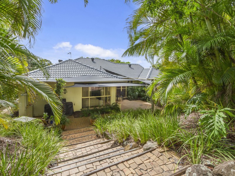 26 Edgeworth Place, Helensvale QLD 4212