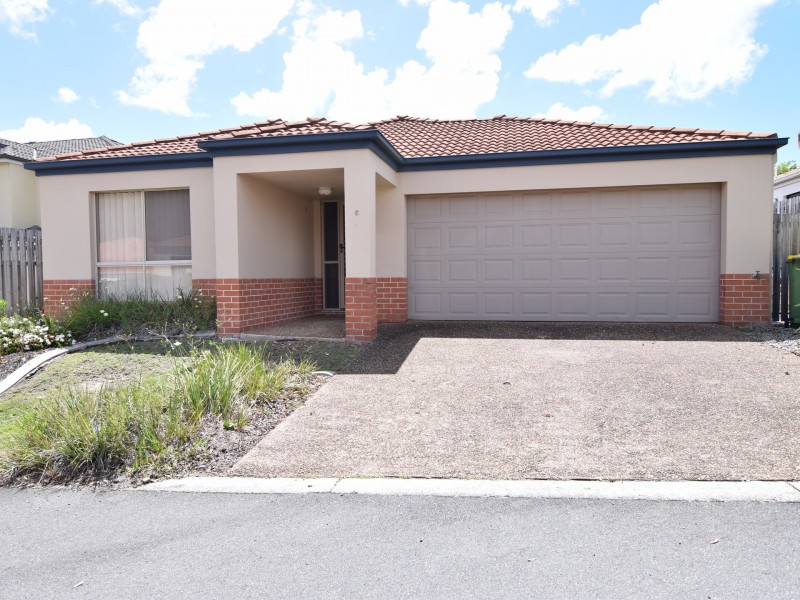 6/8A Clydesdale Drive, Upper Coomera QLD 4209