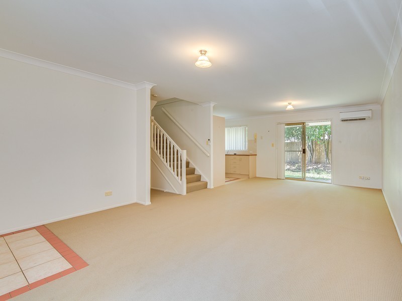 24/2 Koala Town Road, Upper Coomera QLD 4209