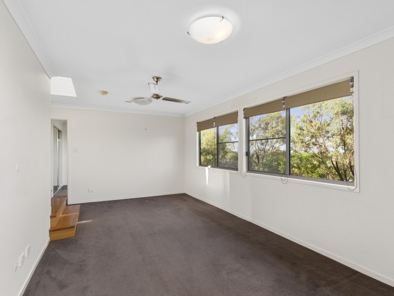 45 Crestridge Crescent, Oxenford QLD 4210