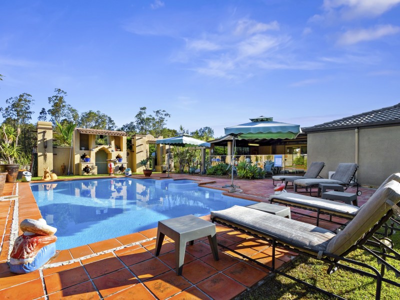 9 Eastern Court, Helensvale QLD 4212