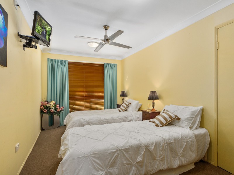 9 Eastern Court, Helensvale QLD 4212