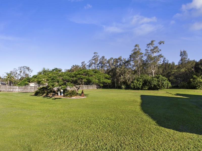 9 Eastern Court, Helensvale QLD 4212