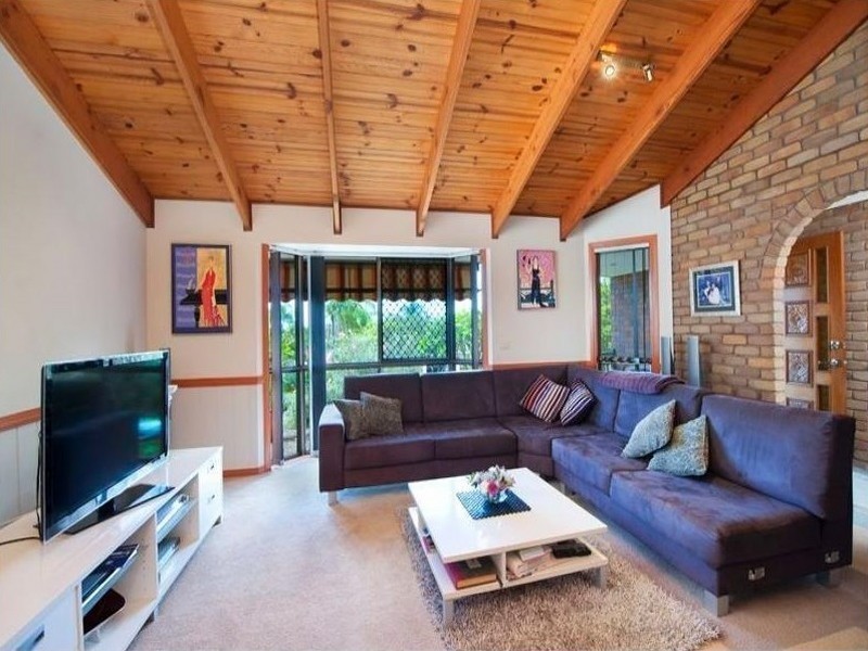 28 Preston Place, Helensvale QLD 4212