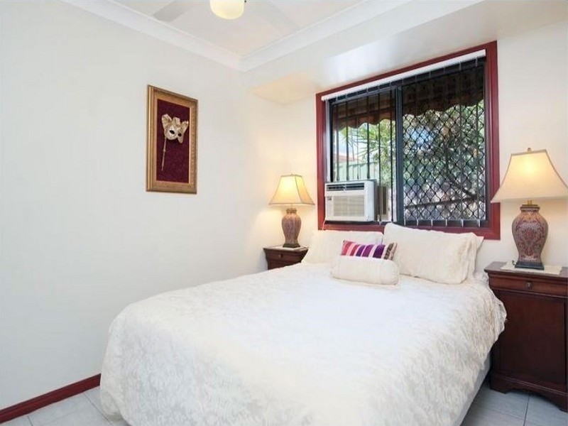 28 Preston Place, Helensvale QLD 4212