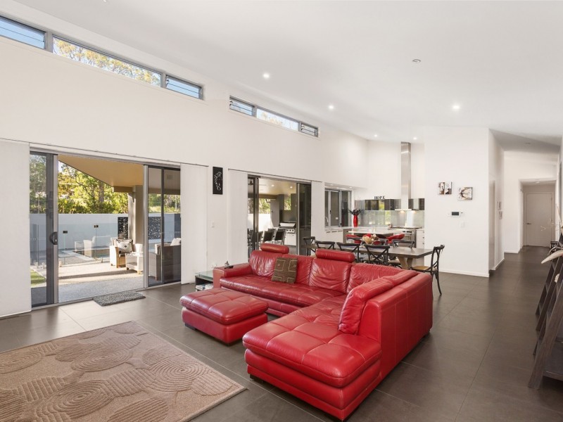 1/18 Woodlands Way, Parkwood QLD 4214