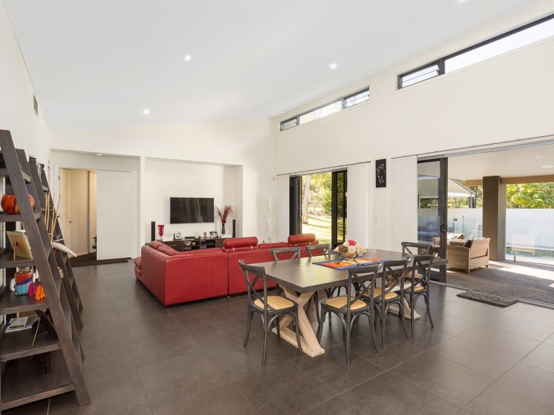 1/18 Woodlands Way, Parkwood QLD 4214