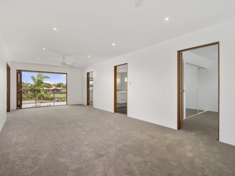 106 Salerno Street, Isle Of Capri QLD 4217