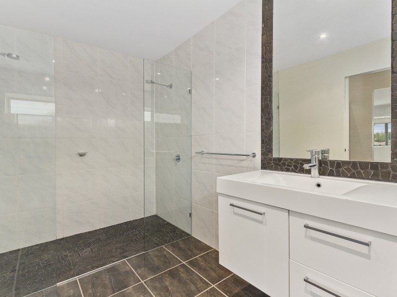 106 Salerno Street, Isle Of Capri QLD 4217