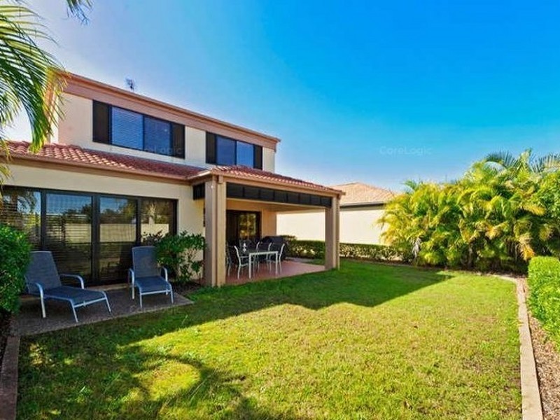 541 Oyster Cove Promenade, Helensvale QLD 4212