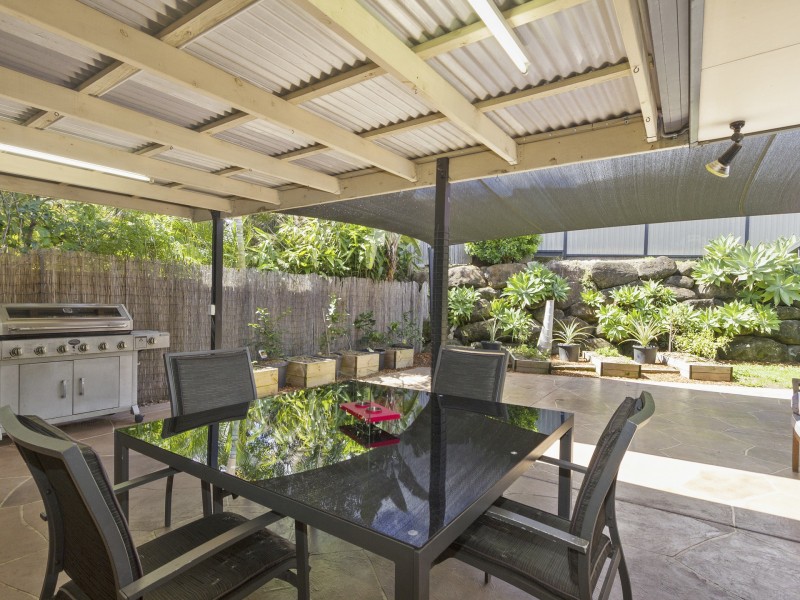 8 Linksview Court, Helensvale QLD 4212