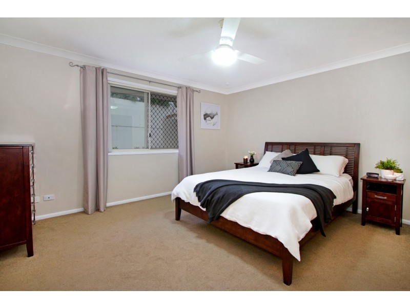 25 Oceanis Drive, Oxenford QLD 4210
