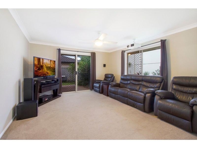 25 Oceanis Drive, Oxenford QLD 4210